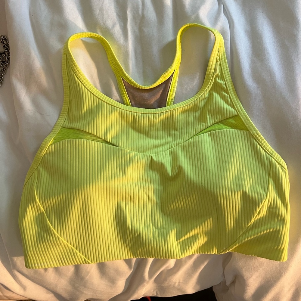 Lululemon bra